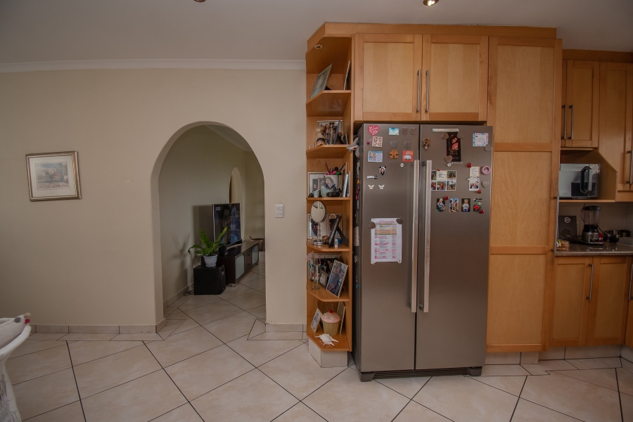 3 Bedroom Property for Sale in Heldervue Western Cape